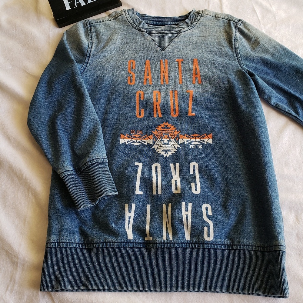 🧚‍♀️3/$25) Boys Crew Neck Sweater